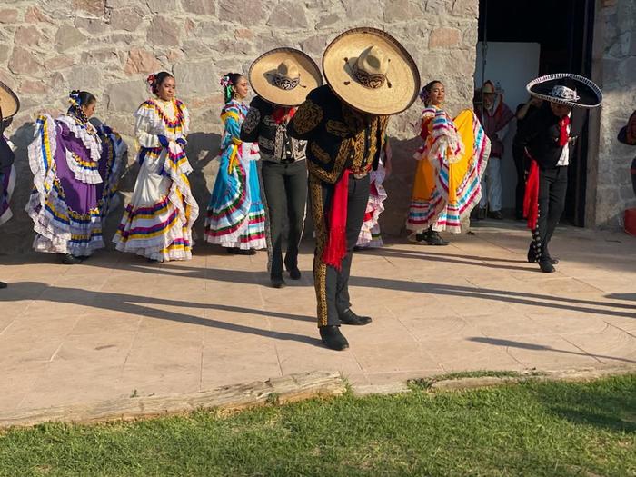 Mercadito Artesanías Hacienda Los Cues